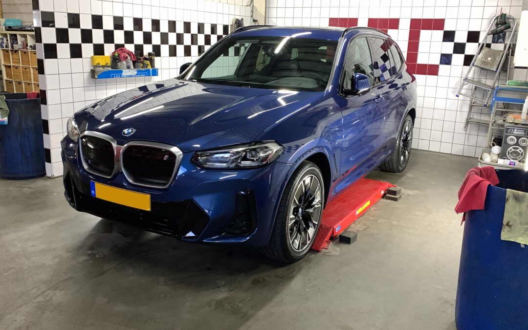 BMW IX3 Afgeleverd + Glascoating